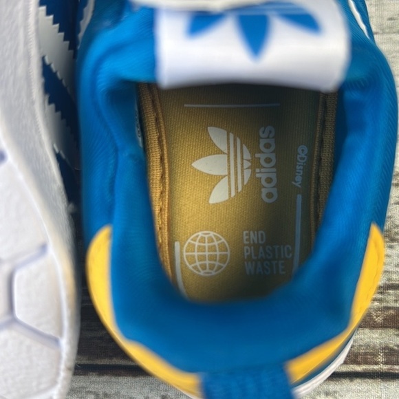 Adidas Superstar 360 Shoes Blue, White and Yellow Donald Duck Theme Size 4K. - Picture 9 of 9